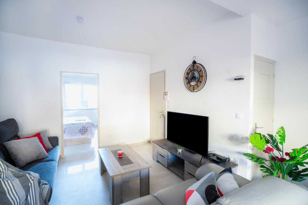 נרבון Superbe Appartement A 2 Pas Des Halles, Climatise, Terrasse, Garage מראה חיצוני תמונה